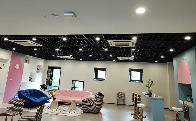 上海廣播大廈@黑色鋁格柵