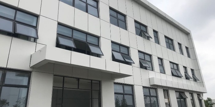 平板鋁單板多少錢一平方？