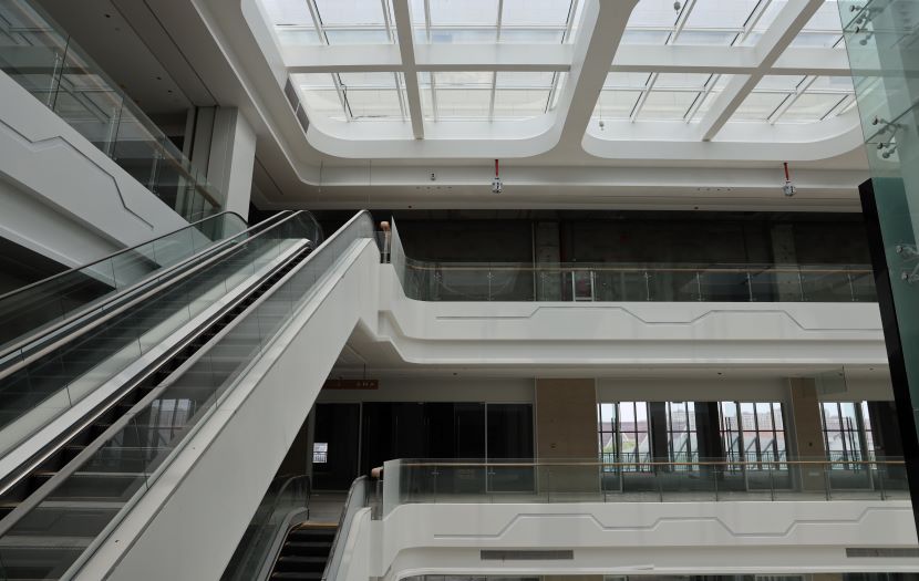 浦東祝橋天和商業(yè)廣場案例@造型鋁單板