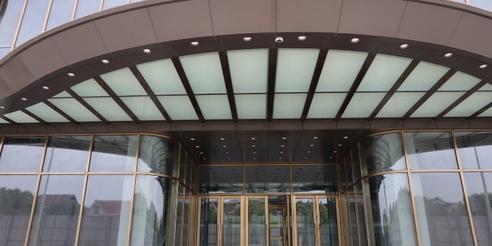 鋁單板價格是多少？這10個因素都會影響價格