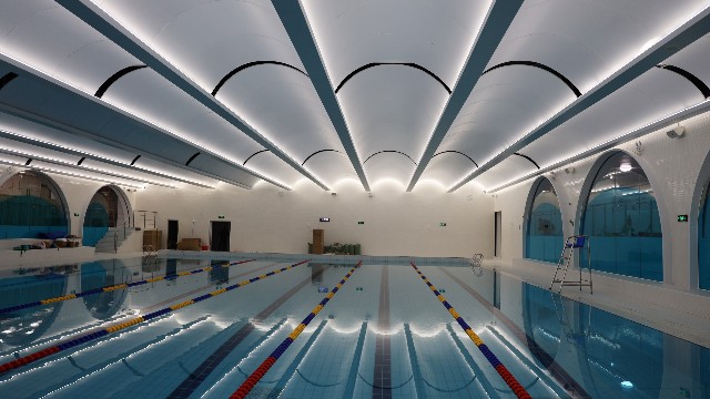 亞朵酒店游泳池@弧形鋁單板