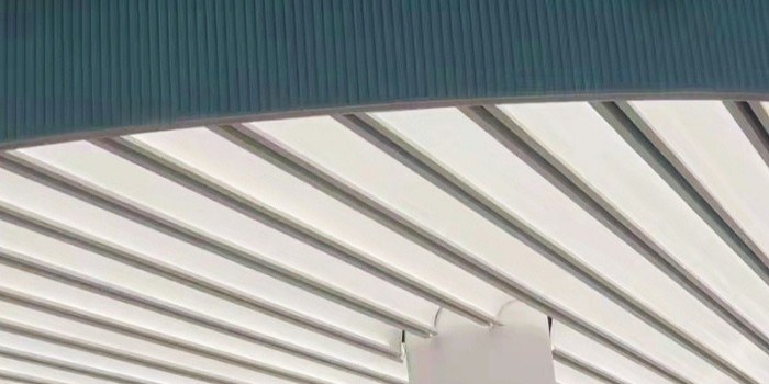 鋁單板到底有什么優勢？24年鋁單板定制廠家帶你了解