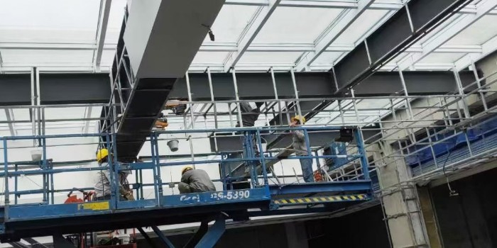 走進鋁單板施工現場