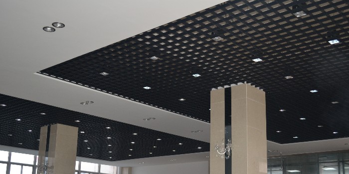 鋁格柵天花工程施工安裝方法